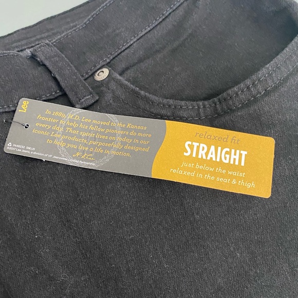 NWT Lee Relaxed Fit Short Straight Leg Black Jeans - Picture 7 of 10